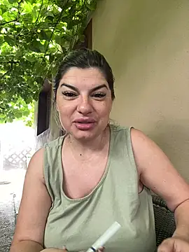 evaxxxcurvyxxx online show from June 22, 6:21 am