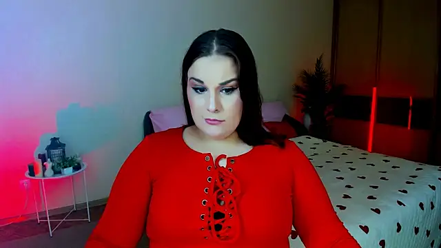OliviaTwens online show from June 16, 10:27 am
