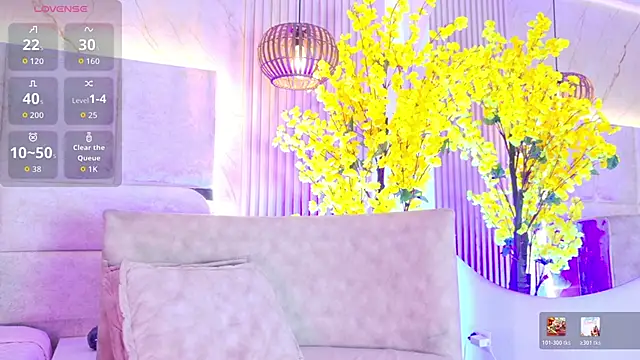 JuliiaSantos online show from June 1, 2:24 am