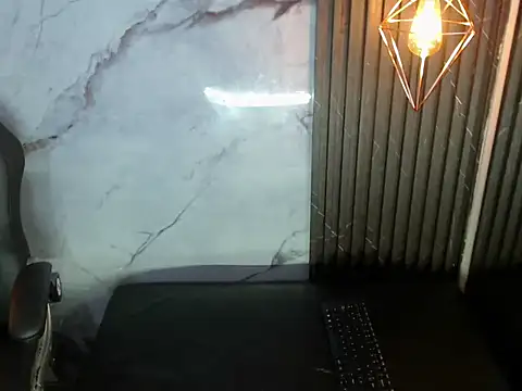 AitanaAdhams online show from June 8, 12:50 am