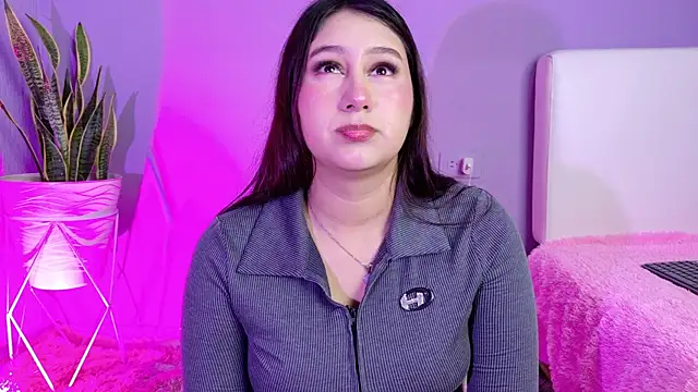 Allison Peach online show from July 2, 8:26 pm