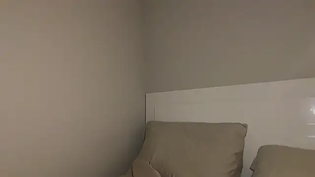 allyanalangell online show from June 17, 1:18 am