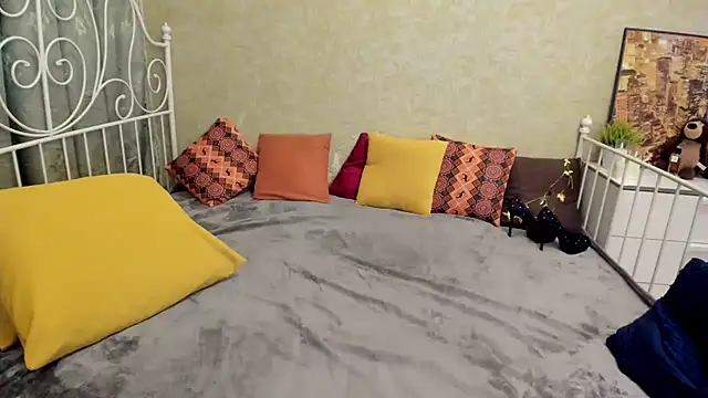 sophialinn online show from November 24, 6:04 am