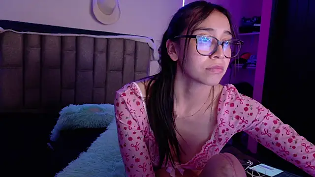 BurbujaXoxo online show from June 8, 1:28 am