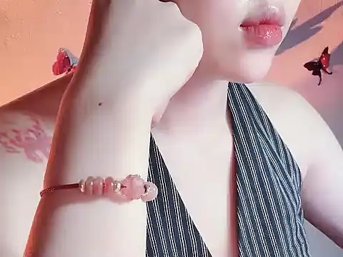 Lucy6868 online show from June 18, 1:38 pm