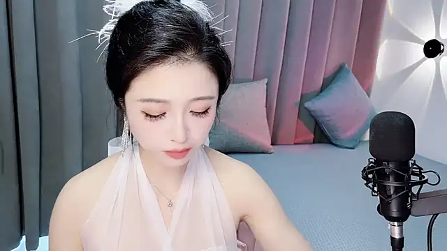Momo-Wow online show from June 23, 6:33 am