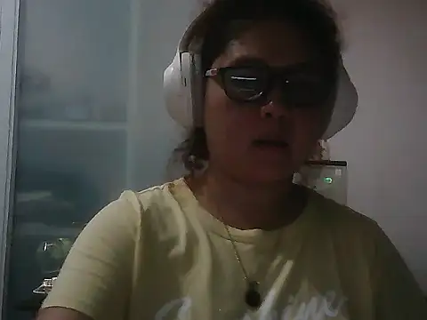 bitchychubby online show from July 12, 2:51 pm