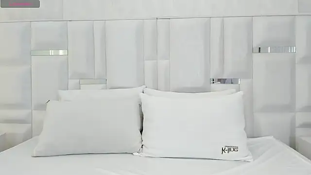 kyle lovee online show from July 21, 4:35 am