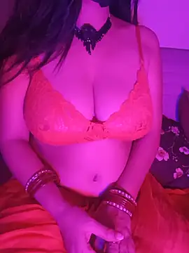 Yours Stepmom online show from June 8, 7:03 pm