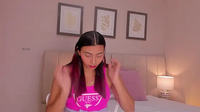 vanessa  stp online show from June 16, 11:44 am