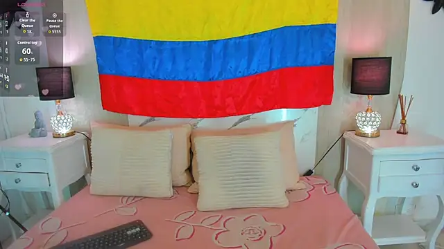 DanniValencia online show from July 4, 8:16 pm
