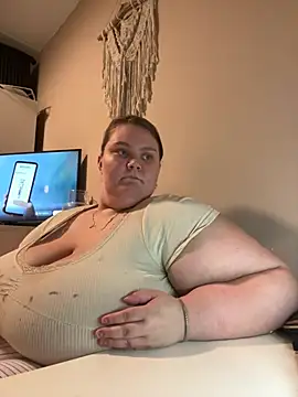 chubbyqueenbb online show from June 4, 8:57 pm