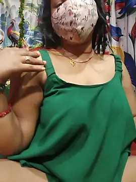 dynamiteQueen online show from July 9, 7:33 am