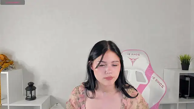Baby Sunsh1ne  online show from June 25, 5:34 am