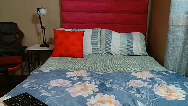 Lavendaxx online show from July 22, 8:37 am