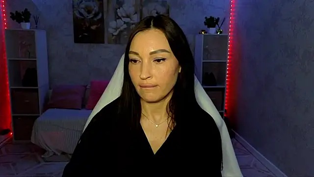 NikoleMills online show from July 10, 6:14 am