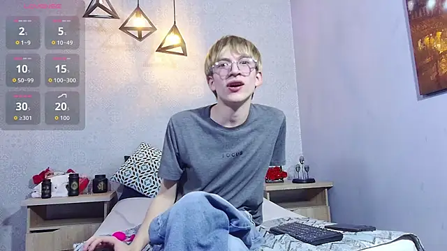 axell stone  online show from June 25, 9:27 pm
