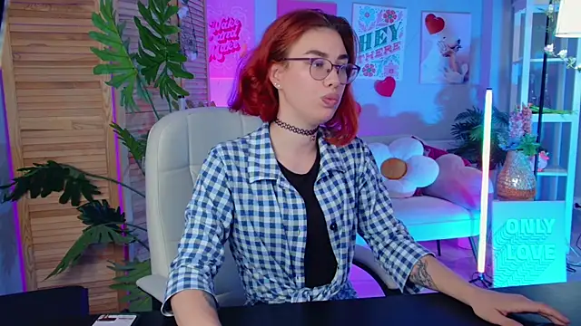 SeraphineDuskryn online show from July 23, 5:10 pm