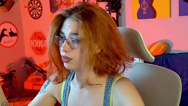 SeraphineDuskryn online show from July 28, 6:08 pm