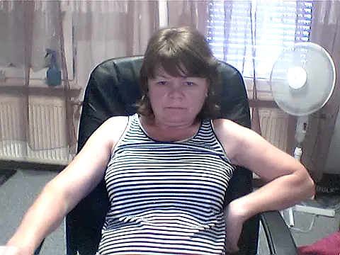 MoonLady40 online show from June 21, 2:32 pm