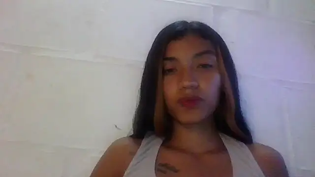 canelita0510 online show from July 3, 4:51 am
