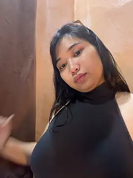 plum sexy online show from June 18, 7:10 am
