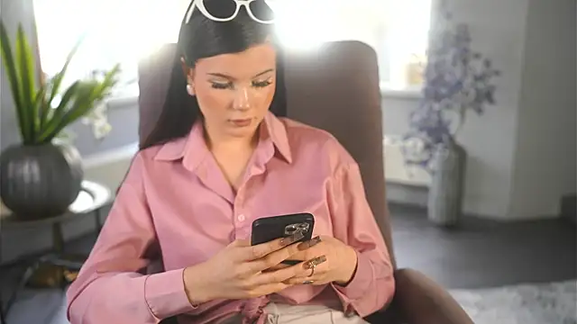 JeanetteLichty online show from June 15, 12:05 pm