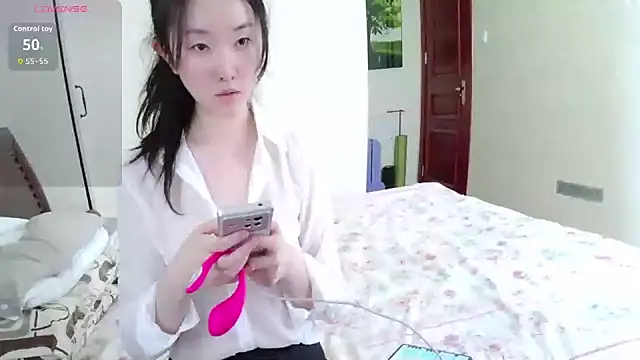 Daisy-B3 online show from June 25, 6:18 am