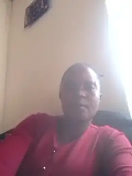 queen-shanty online show from June 18, 7:21 am