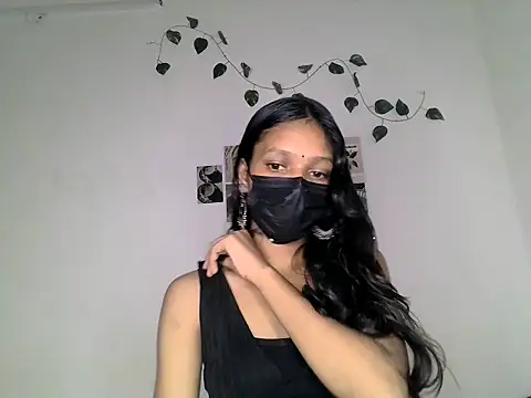 LILY HOTYY online show from August 7, 8:54 am