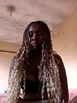 sweetnipples12 online show from June 20, 1:25 pm