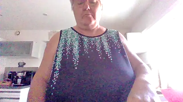 coquinesensuel online show from August 8, 6:32 am