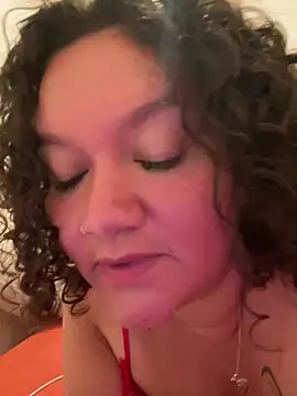 HeidiSanabria online show from July 9, 1:41 am
