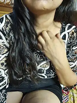 sexy-pari8 online show from July 13, 3:13 pm