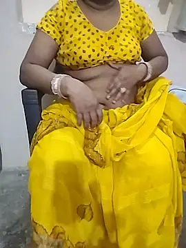 Bhabhiannuxxx online show from August 6, 4:30 am