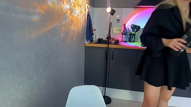 MichelleMargiela online show from July 29, 7:52 am