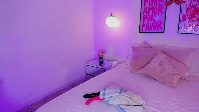 camilaa7 online show from July 18, 7:22 am