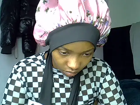 pretty jaz online show from June 25, 6:29 am