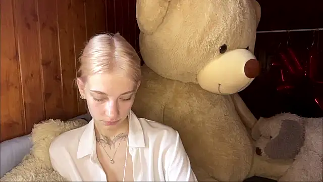 GlyndaMccannon online show from June 29, 8:32 am