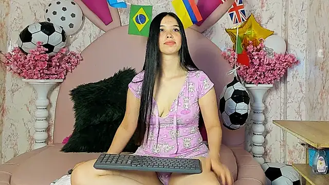 emma luxx  online show from July 4, 12:12 pm