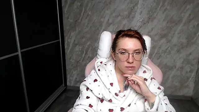 Reginasmilee online show from January 13, 3:34 am