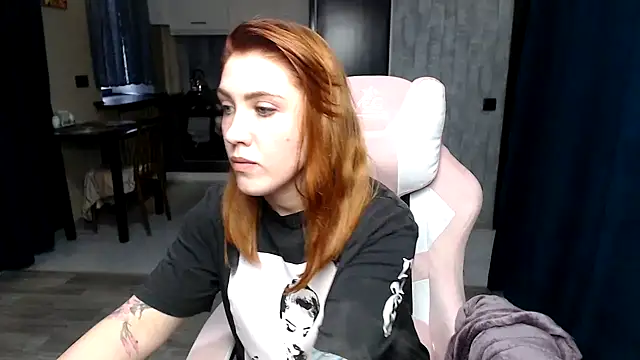 Reginasmilee online show from October 5, 5:34 am