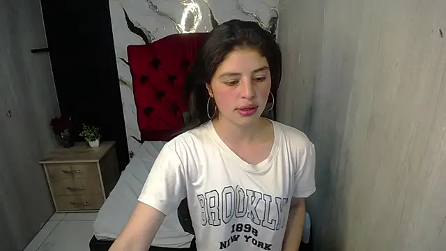 lyssa blue online show from June 24, 4:28 pm