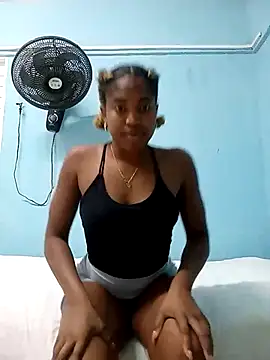 CukiGirl0 online show from July 4, 7:43 pm