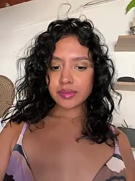 xnoiawell online show from July 28, 2:24 pm