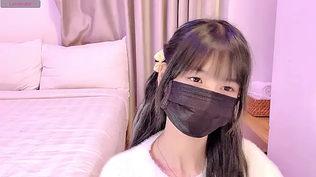 Your-Sunshinee online show from July 5, 4:12 pm