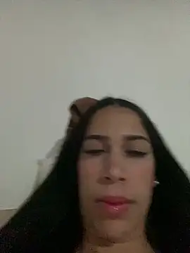 aurorarusso1 online show from July 5, 5:02 am