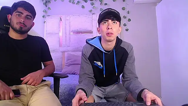 Michael and twinkk online show from July 3, 4:29 am