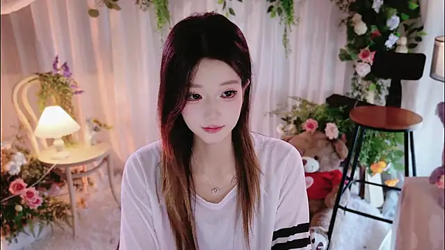 LuLu-007 online show from July 8, 7:10 am