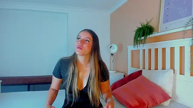 SamanthaMorgan   online show from July 13, 6:30 pm